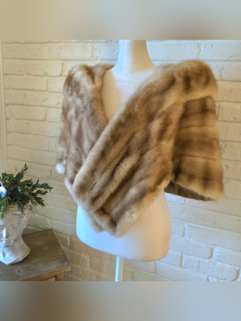 Vtg Mid Century Honey Caramel Mink Shoulder Cape, Luxury, S/M